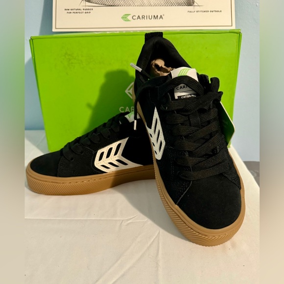 Cariuma Catiba Pro Skate Black Suede & Canvas Ivory Logo Sneakers Size 5 - Picture 3 of 5